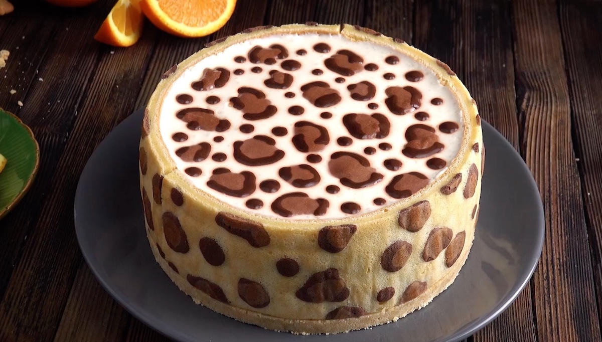 motifs léopard sur un gâteau pour un dessert sauvagement bon