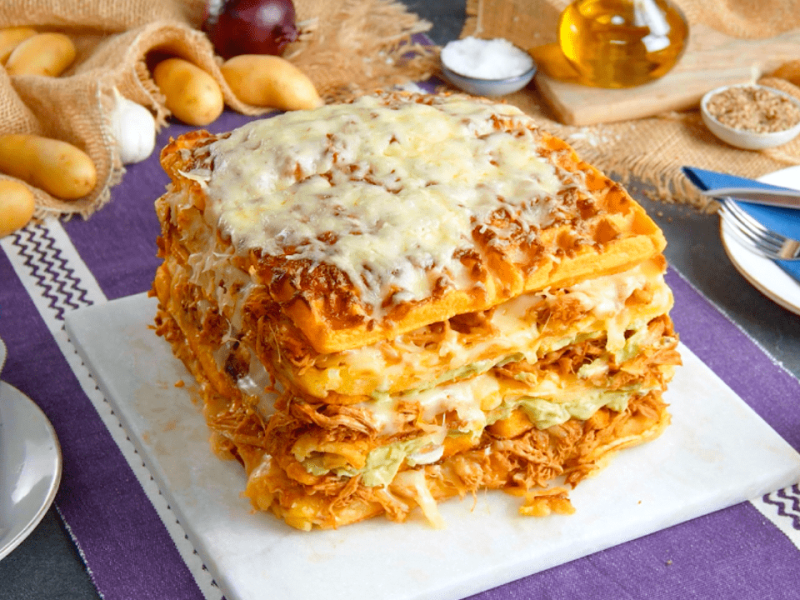 Recette de gaufres de pommes de terre, patates douces et porc effiloché