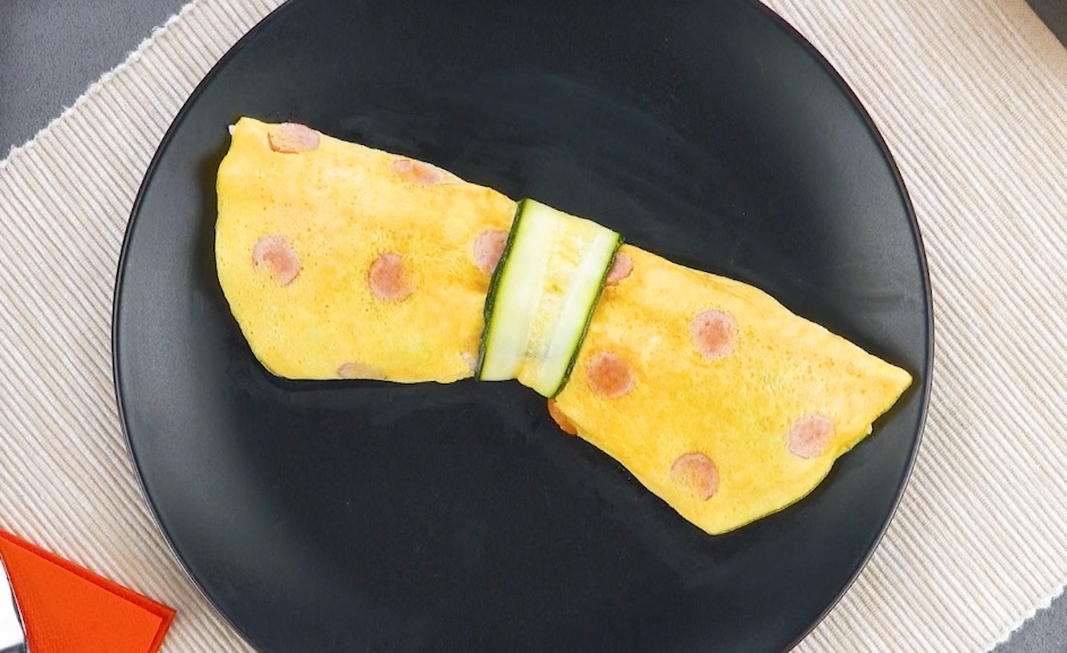 Omelette en forme de nœud