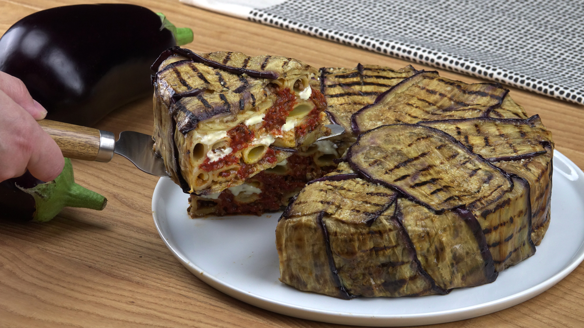 Gâteau d'aubergines et rigatoni
